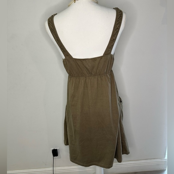 Mark women’s size Medium breaded dress with pockets. Army green color. - Picture 2 of 9